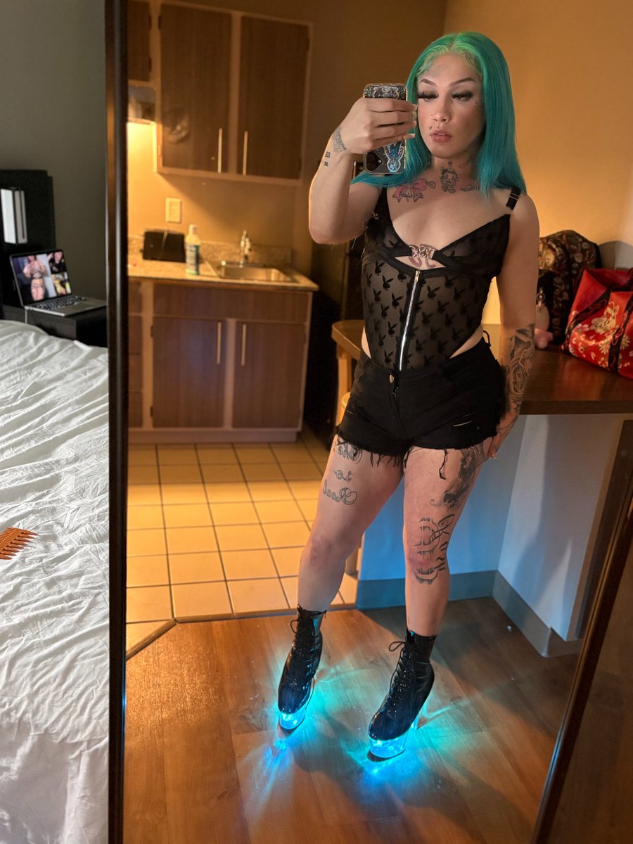 kashmoneay's tweet photo. Tell him come find me like Blue's Clues.🫆🧜🏼‍♀️ https://t.co/VP8eelbGv3