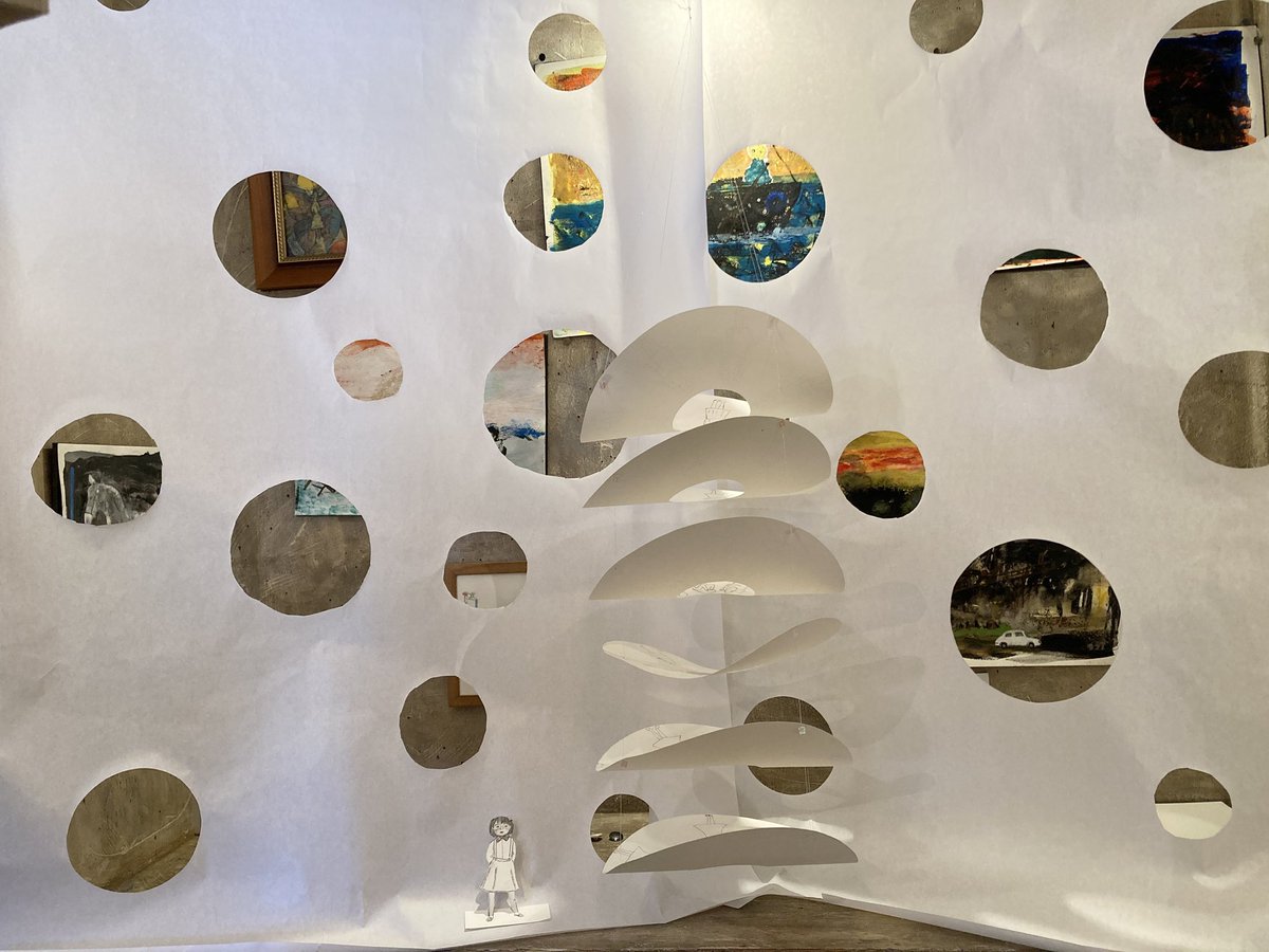 ニヒル牛開店しましたー。渡辺郁子さん個展『郁子(むべ)なるかな』本日最終日。展示は17時までです。#ニヒル牛