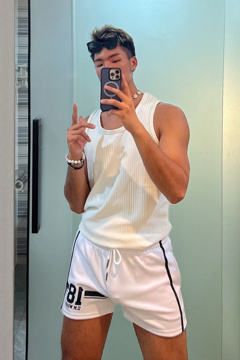 Narcissus tweet media