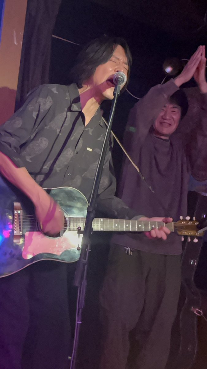 arriennr2's tweet photo. 稲毛K'sDREAM
出演者お写真その1
ほぼ🕯️のみのライブでした
ので少しだけ…のはずが
アレ?チェックした順にアップしたら中尾さんばかり😅
いやいや長くなっても載せます(笑)
#稲毛K's
#3月11日
#中尾と草場
#エンプティブラックボックス
#CIBAND
#清古竜也 https://t.co/Q5TTM3C3eE