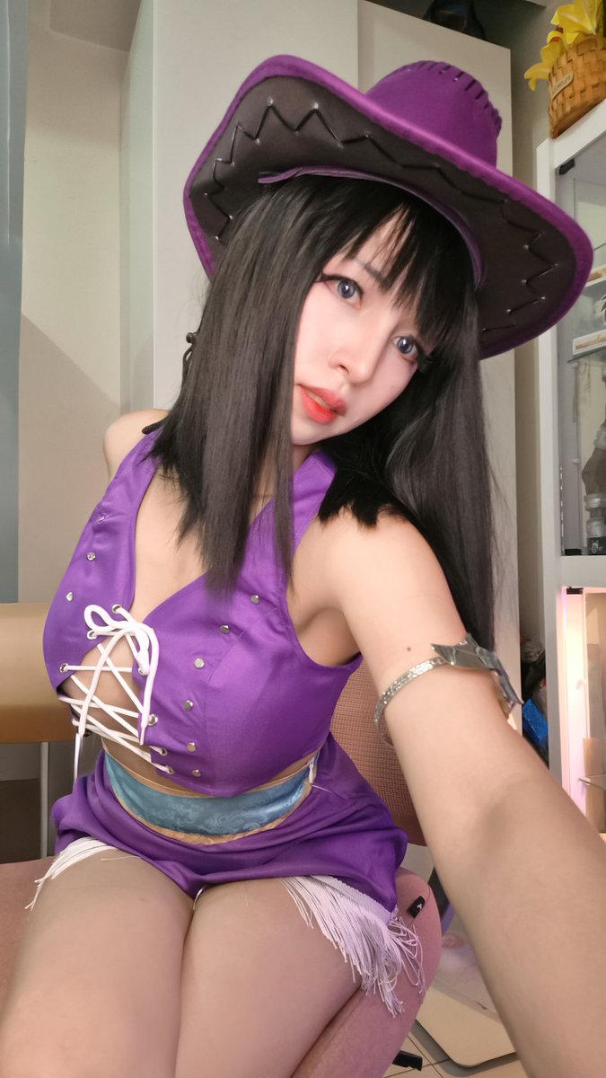 EriMayuu's tweet photo. Have you seen OPLA / One Piece Live Action already??

Miss all sunday stole the whole show MOMMAE i had to cosplay her https://t.co/JMf4Xa2EoA