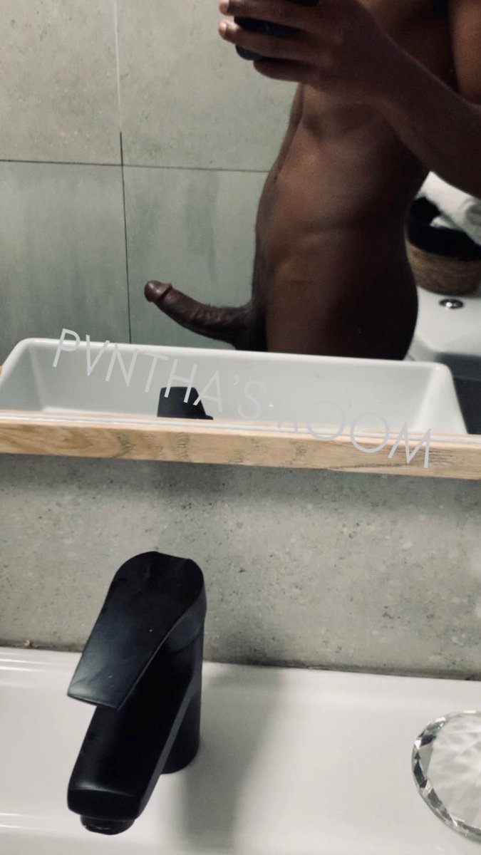 PVNTHERRR's tweet photo. Before n After 💦  #bbmzansi https://t.co/IYVx8A6EBt