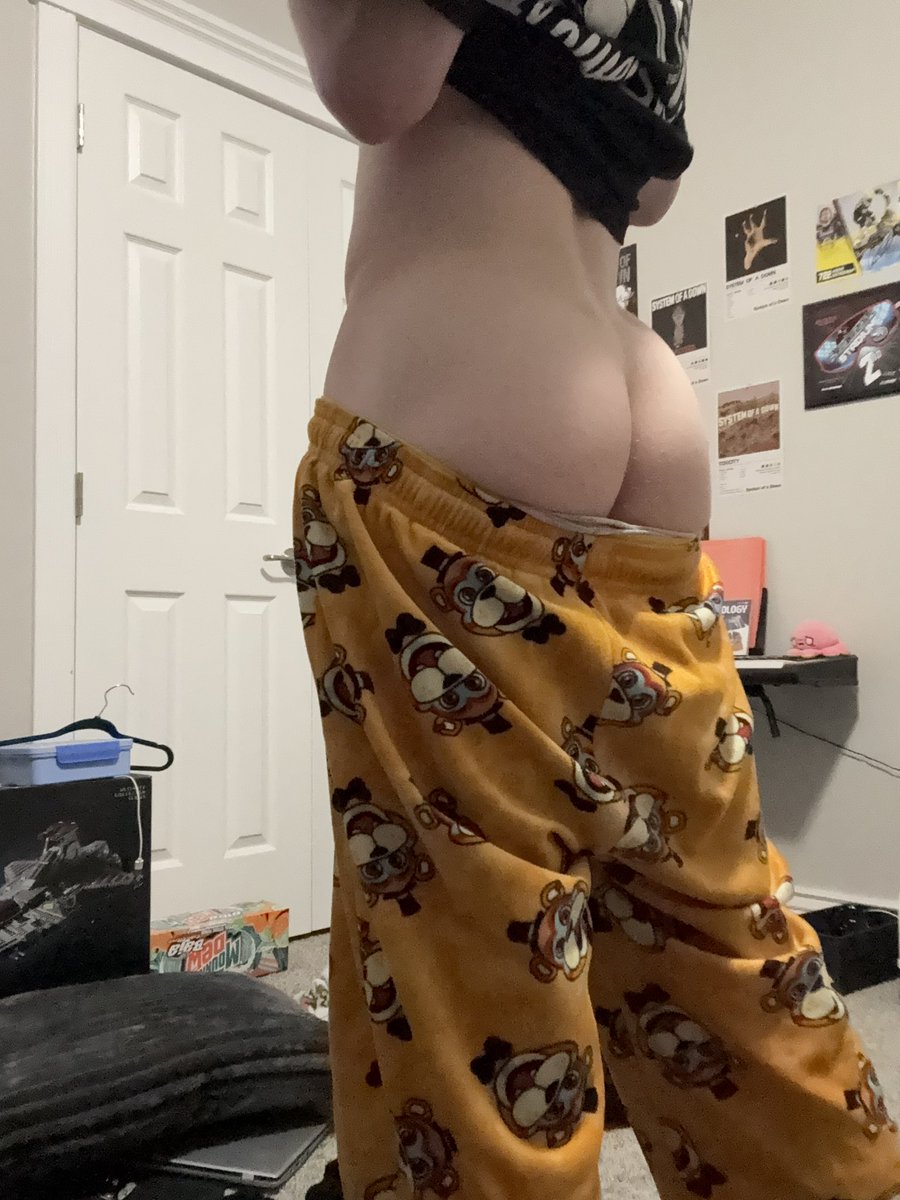 Bymkix's tweet photo. How are all my hot people doing tn #femboy #nsfw https://t.co/r5y630enYx