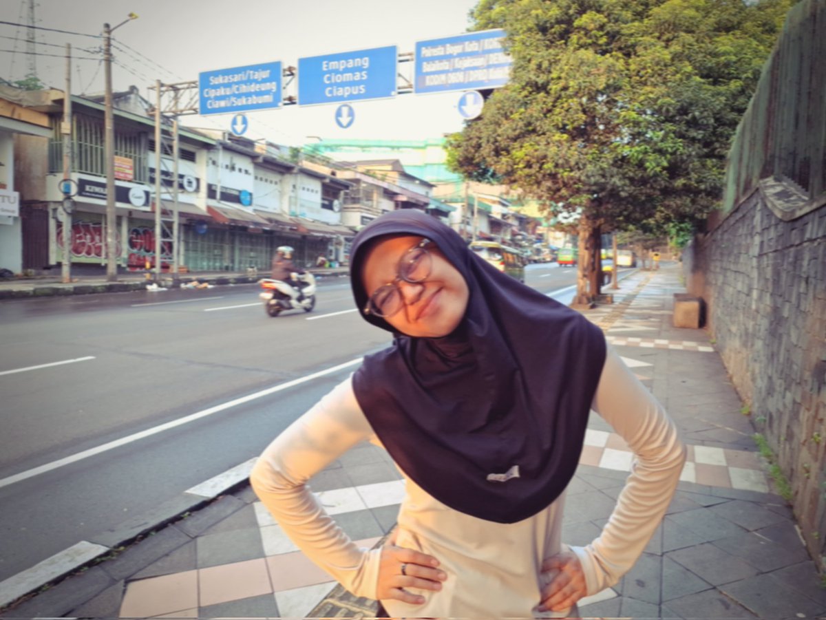 thifahnra's tweet photo. krbbb after sahoor~ https://t.co/ULdvjdlJql