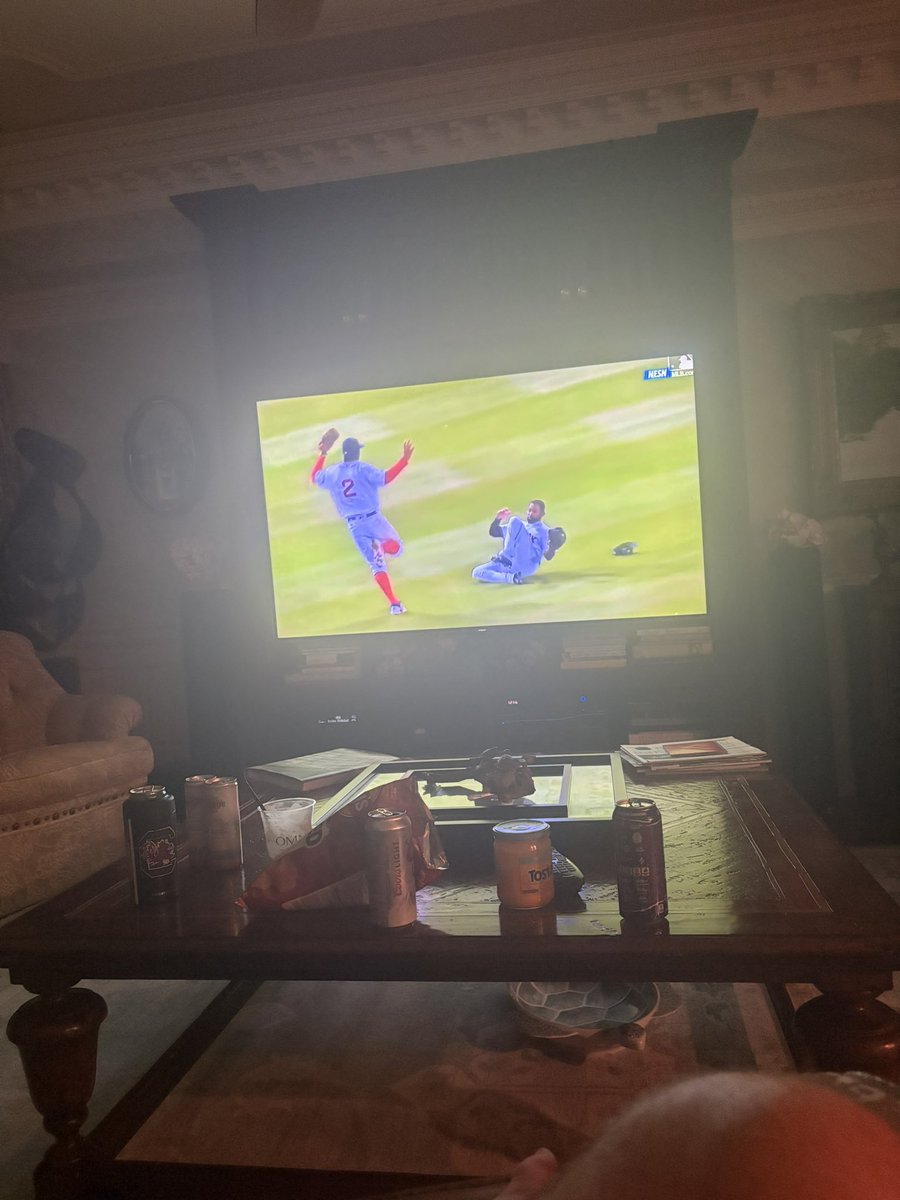 cockybeard's tweet photo. Just something different about late night JBJ highlights #expand #cocks https://t.co/F9y8QBJJwb