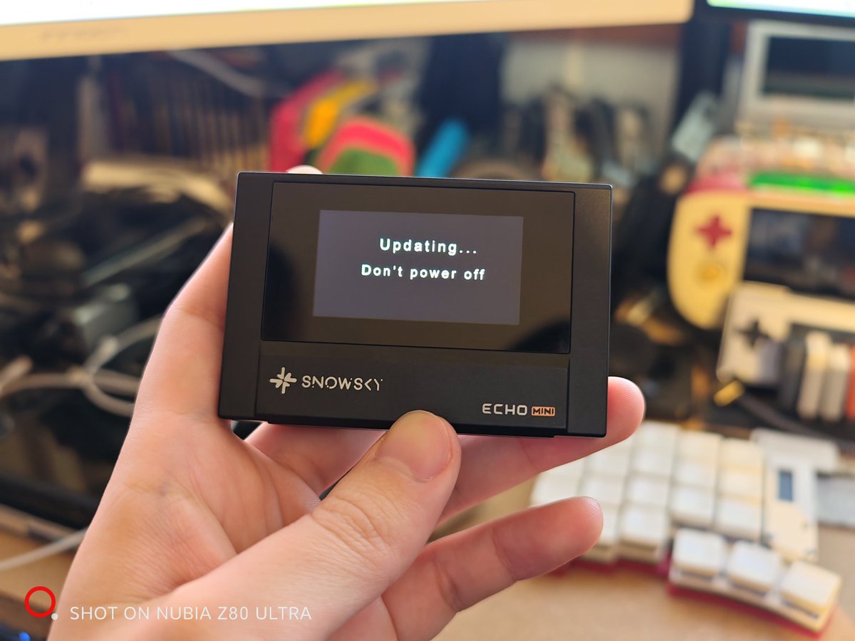 Fiio Echo mini、ファームウェアアップデートにより

・USB DAC機能の追加
・音量ボタンの+/-入れ替え機能を追加
・パフォーマンス向上

などが可能になっています。

更新方法は更新ファイルをルートに入れるだけで簡単
support.fiio.jp/hc/ja/sections…