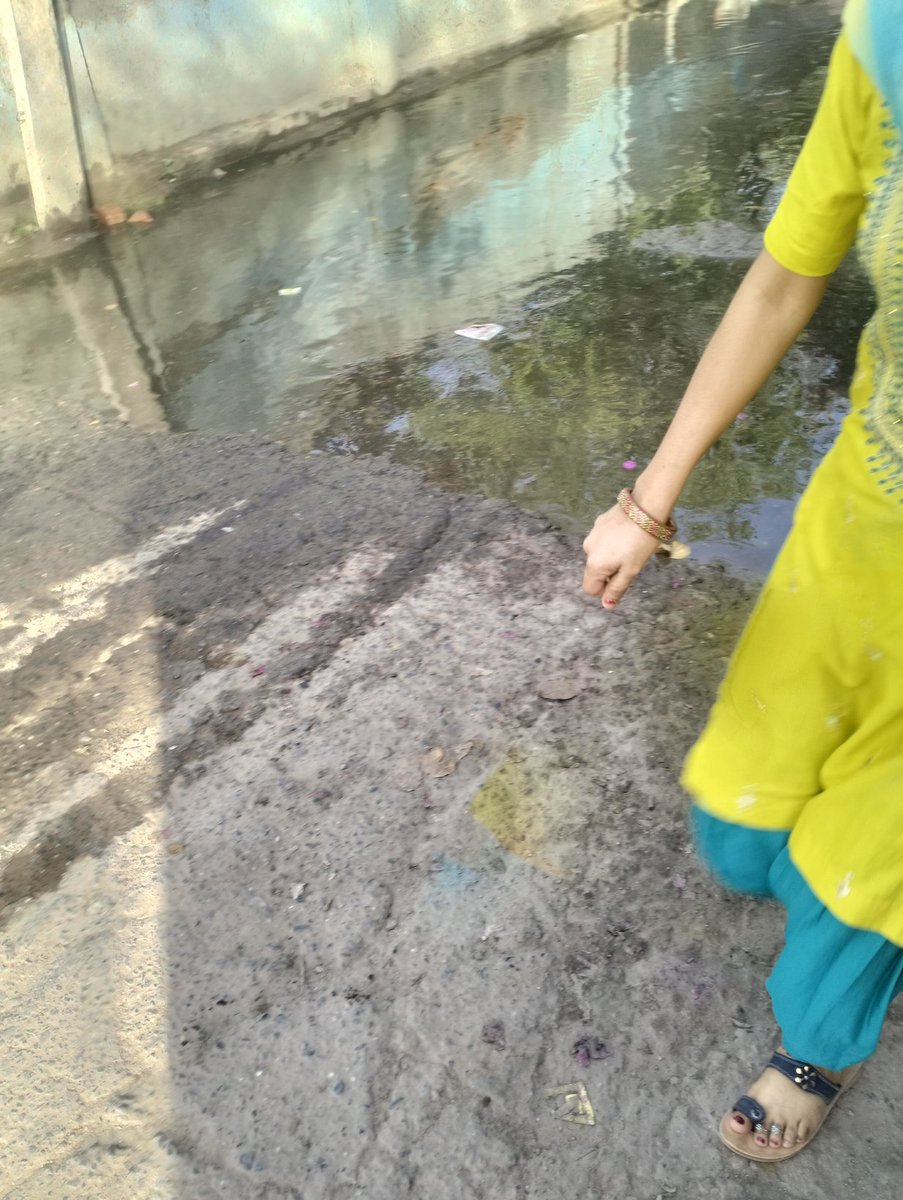 sufianbadar's tweet photo. @noida_authority @CeoNoida Hon'ble CEO! It is my humble request to ask the concerned supervisor to clean the NAALA from bottoms rather superficially taking plastic sheet from the top at least once in a month. How underprivileged are getting treatment from this hospital, Sector 82 https://t.co/rtm2oWk3ju