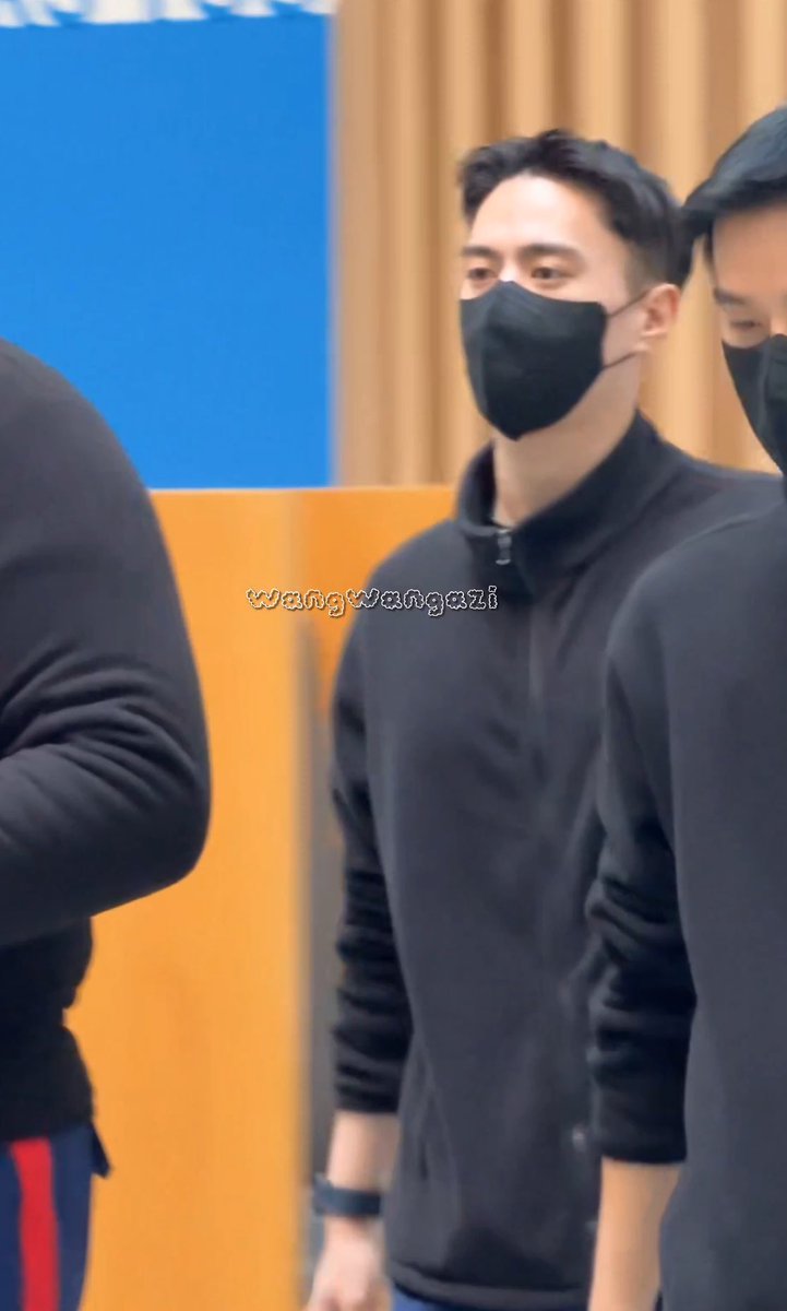 มึง น้องคยอม อิเหี้ยย หล่ออะไรขนาดนั้น โแ้ย