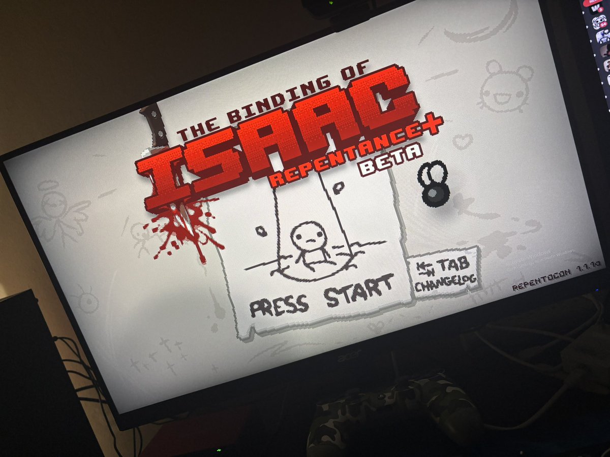 ellie^-^/ tweet media