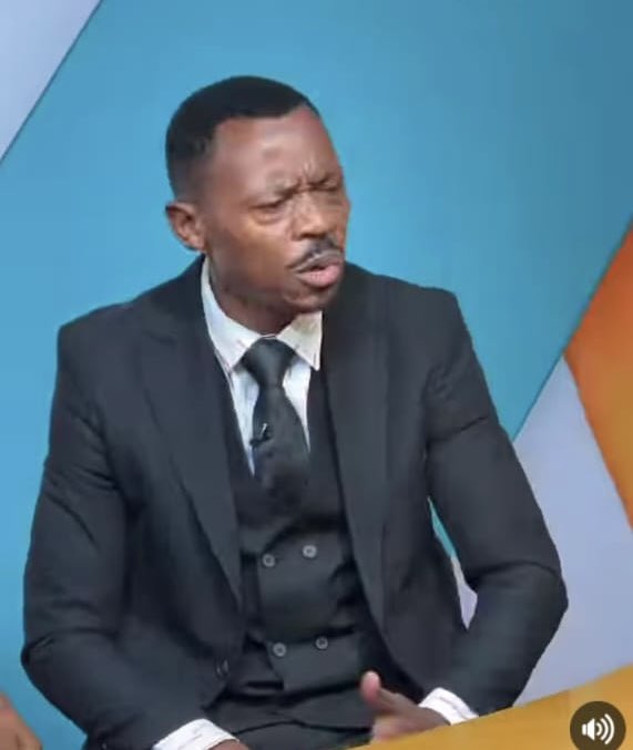 HonMubiru's tweet photo. This comedian allegedly took a 300m loan to pin over 20,000 banners to boost his visibility ahead of NUP vetting and gather info on the best candidate for Nasana Municipality. He also gave away family property without their knowledge.

After losing the elections, he's seeking ways to get compensated by Museveni and has been tasked to blackmail NUP and our President, claiming he paid 500m for the NUP ticket. He has no evidence, but wants to appease the regime to recover family assets.

Warning: the President HE BobiWine doesn't deal with such nonsense, and some NUP members won't tolerate attacks on our party's image. We'll deal with you legally.

Secondly, crying while professing blackmail won't pay back the loan you took. Organise yourself, be a man, go work, and pay off the loan.