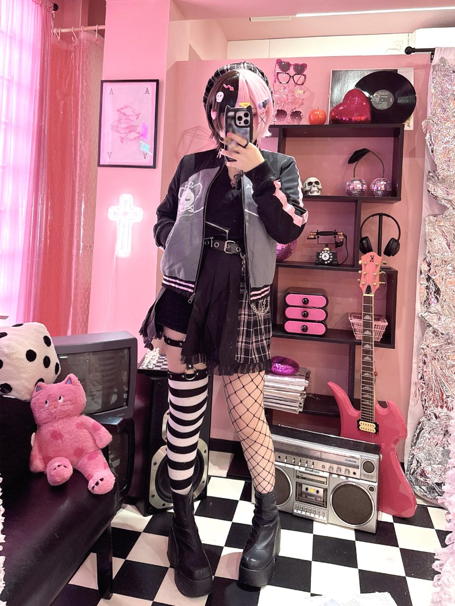 くろつきねむる@にじそ11〖西4ホール イ-69〗 tweet media