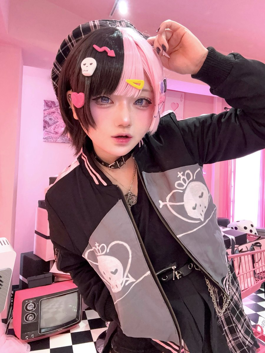 くろつきねむる@にじそ11〖西4ホール イ-69〗 tweet media