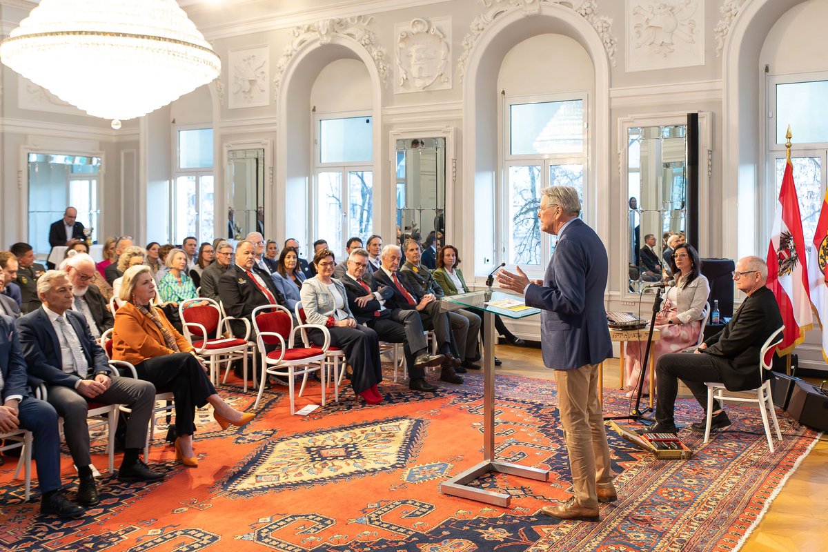 Peter Kaiser tweet media