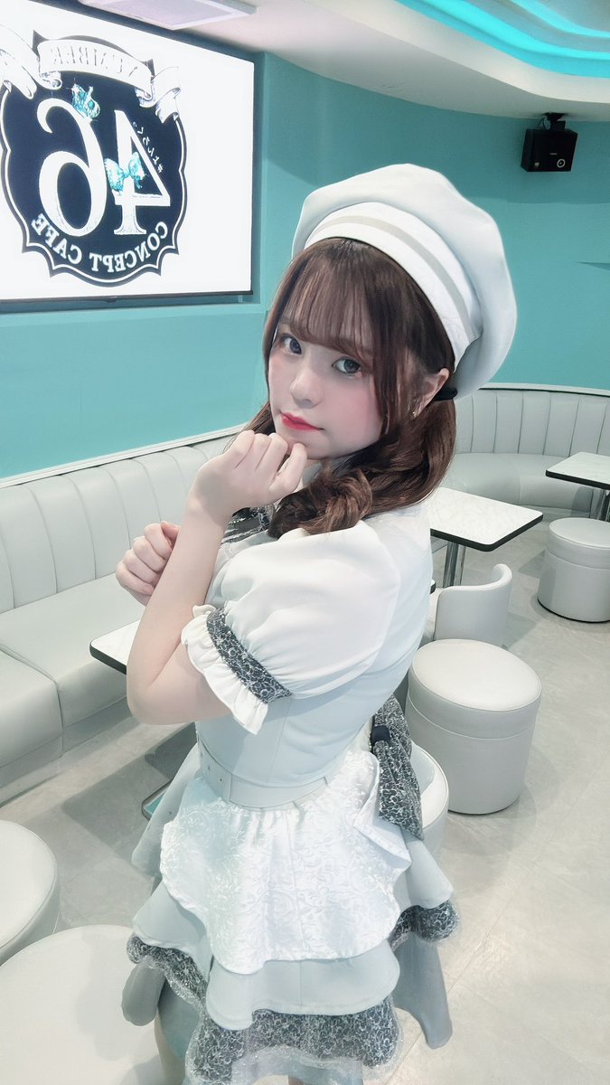 idol_is_oxygen's tweet photo. 歌舞伎町のアイドルコンカフェ
NUMBER46さんの
レセプションに呼んでいただきました💕
普段はピンク色の衣装だから
グレーはちょっとレアな色かも☺️
似合ってる?笑
最近できた新衣装らしく
すっごく可愛かった🙌
#NUMBER46
#よんろくっ https://t.co/gt9ddx05WR