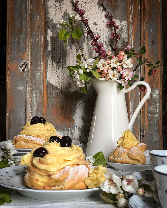Per la #FestadelPapà in Abruzzo il profumo è quello delle #zeppole di #SanGiuseppe: dolci di tradizione che raccontano famiglia, memoria e primavera.
👉shorturl.at/9Vlnh
📸giulia.scappaticcio
#viaggioinabruzzo #abruzzo #abruzzoturismo #19marzo