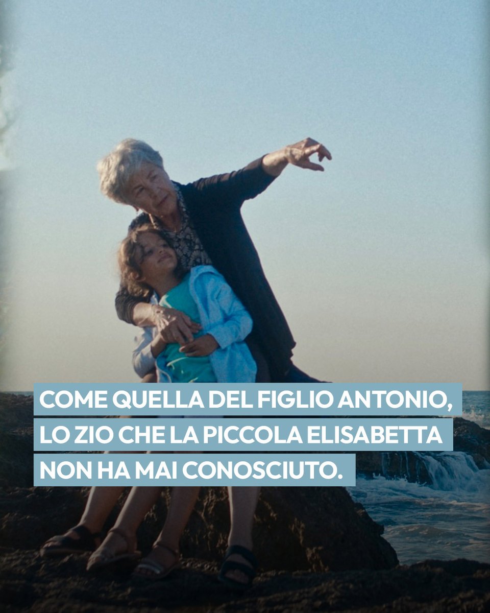 RaiCinema's tweet photo. Nel silenzio luminoso delle estati nel Salento, Elisabetta cresce tra i racconti della nonna. La memoria custodisce verità che il tempo svela solo lentamente.

Il corto #UnFiglio di Carmen Giardina è disponibile su Rai Cinema Channel. https://t.co/L2tLwMNeUx