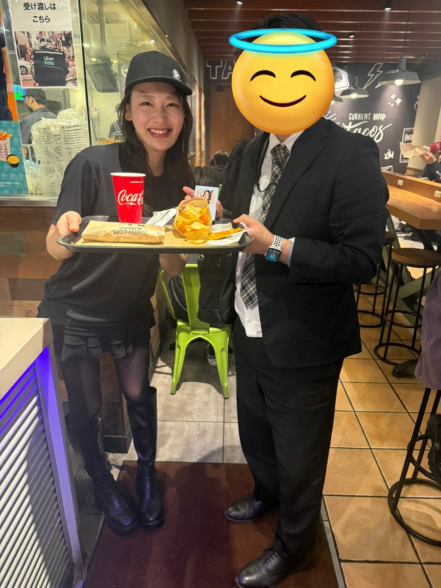 yuusuke9231's tweet image. 風吹さんが1日店長してたから行ってきました！

初めて風吹さんのイベント参加したけど、めちゃくちゃ美人で緊張しました！

タコスはすごい美味しかったし、ボリューム結構あって大満足です！

帰りにビジョンでDRAWMEのCMも観てきました☺️

#TACOBELL
#タコベル
#風吹ケイ
#DRAWME