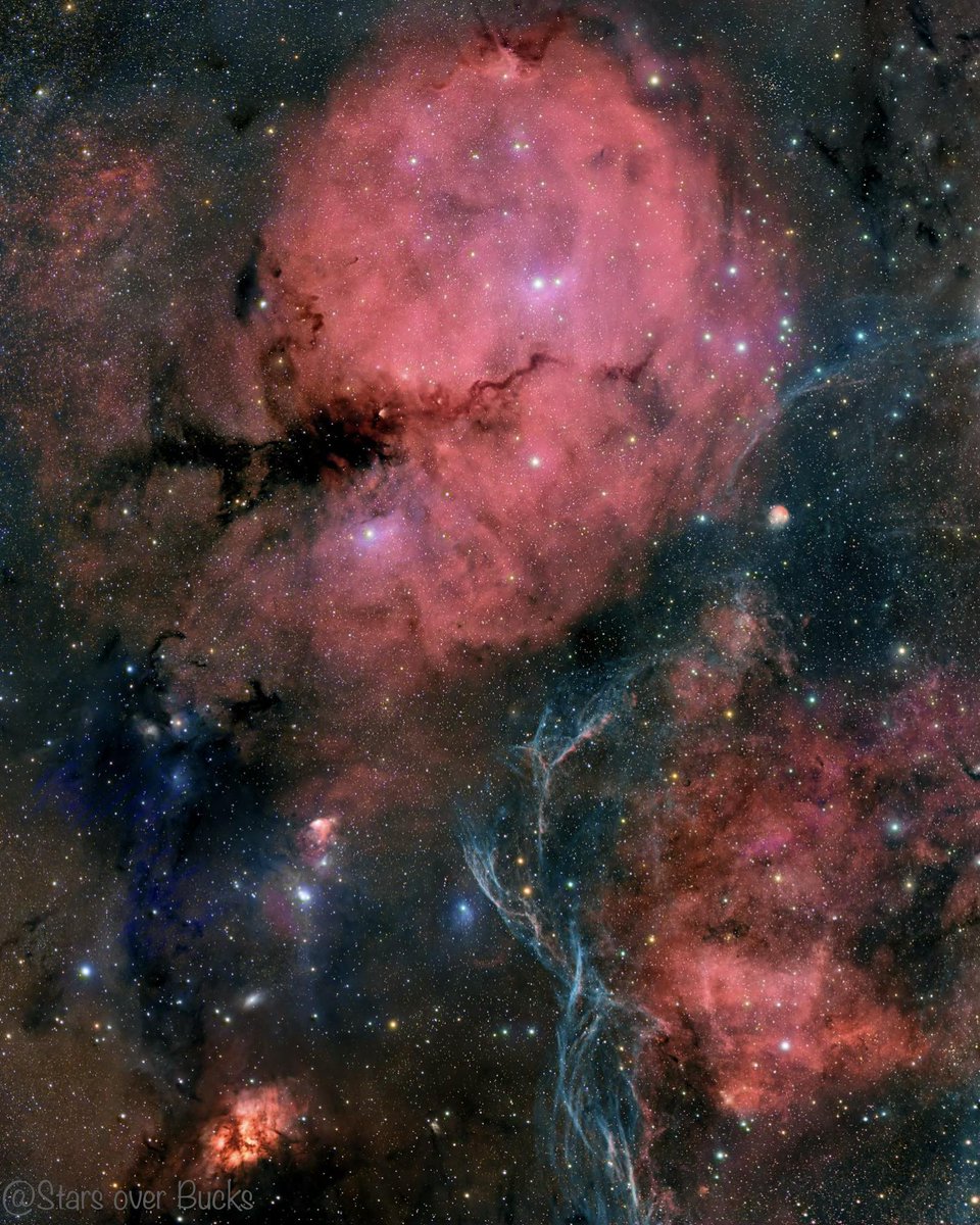 Optolong_filter's tweet image. The amazing Gum 17, 18, 19 &amp;amp; 20
#Telescope: Askar FRA400 f/3.9
#Camera: Zwo ASI 2600MM Pro
Exposure: 140 x 6min L,20 x 6 min RGB
Mount: Zwo AM3
Guiding: ASI120mini, 30mm scope
Filter: #Optolong LRGB
Software: NINA, DSS, Pixinsight
Credit: Stars Over Bucks
Hope you like it.