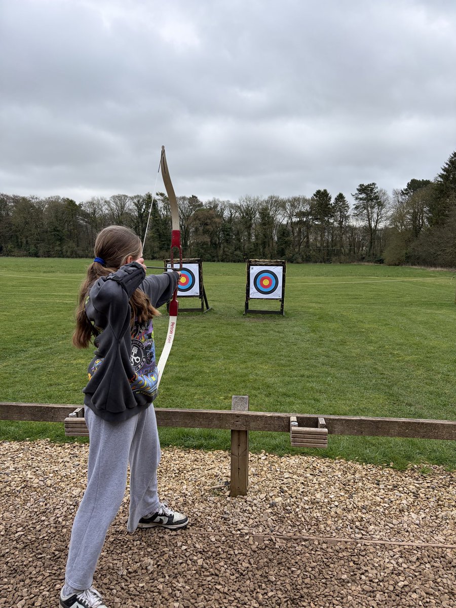 Bledlow Ridge School tweet media