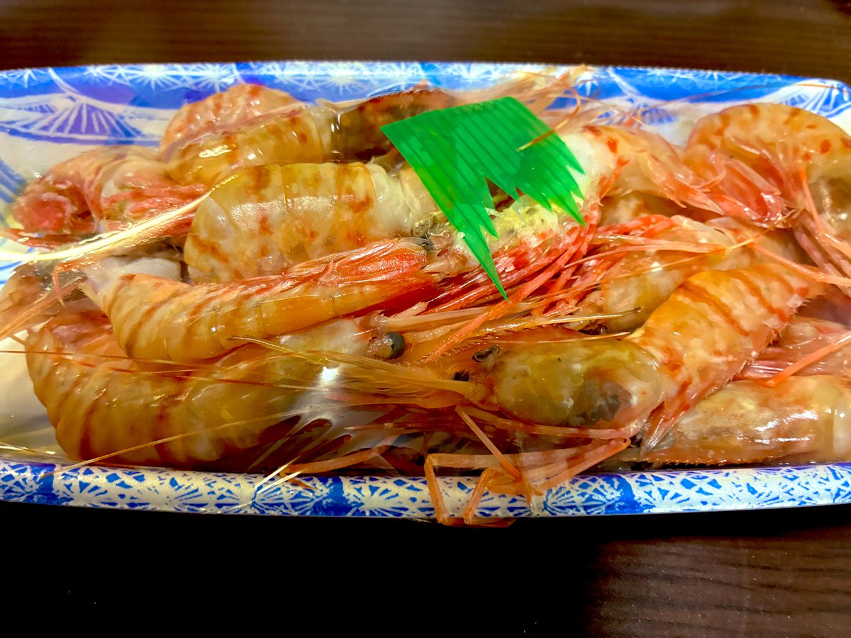 今日のランチに驚愕！
そしてゲットしてきたボタンエビ🦐