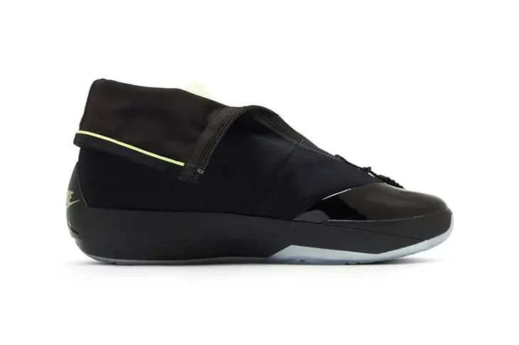 designscene's tweet image. Air Jordan 40 “4028” Continues the Hybrid Series - See more here: designscene.net/2026/03/air-jo…

#JordanBrand expands the #AirJordan40 lineup with the “4028” colorway, a design that draws a direct link between the #AirJordan 40 and the Air Jordan 28. The shoe continues the broader