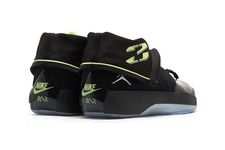 designscene's tweet image. Air Jordan 40 “4028” Continues the Hybrid Series - See more here: designscene.net/2026/03/air-jo…

#JordanBrand expands the #AirJordan40 lineup with the “4028” colorway, a design that draws a direct link between the #AirJordan 40 and the Air Jordan 28. The shoe continues the broader