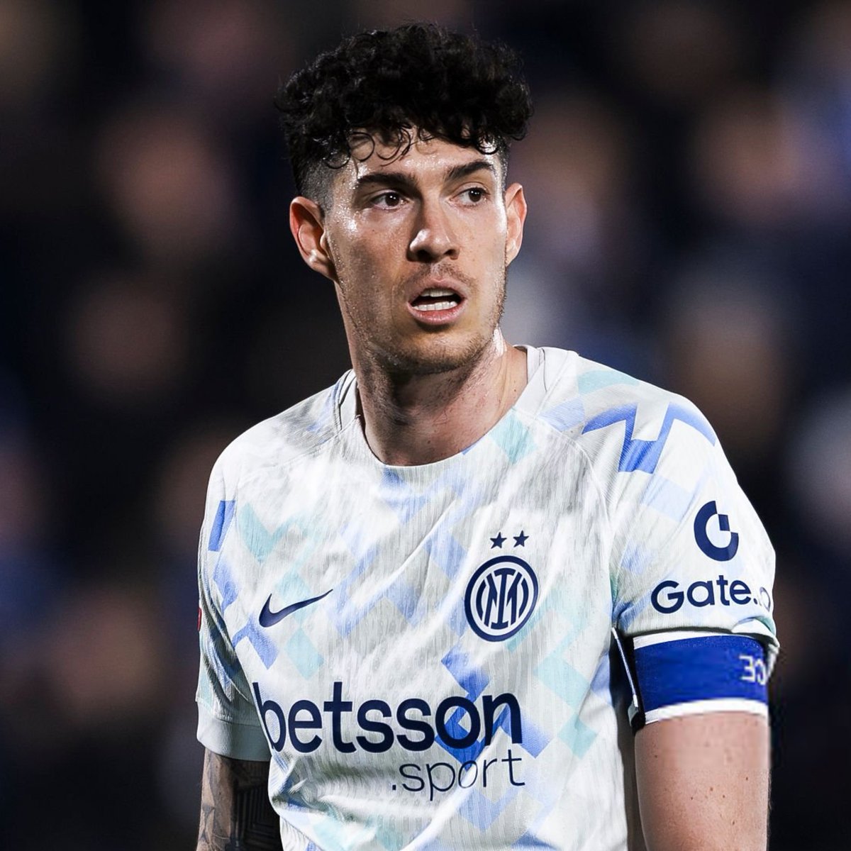 Vibes Foot tweet media