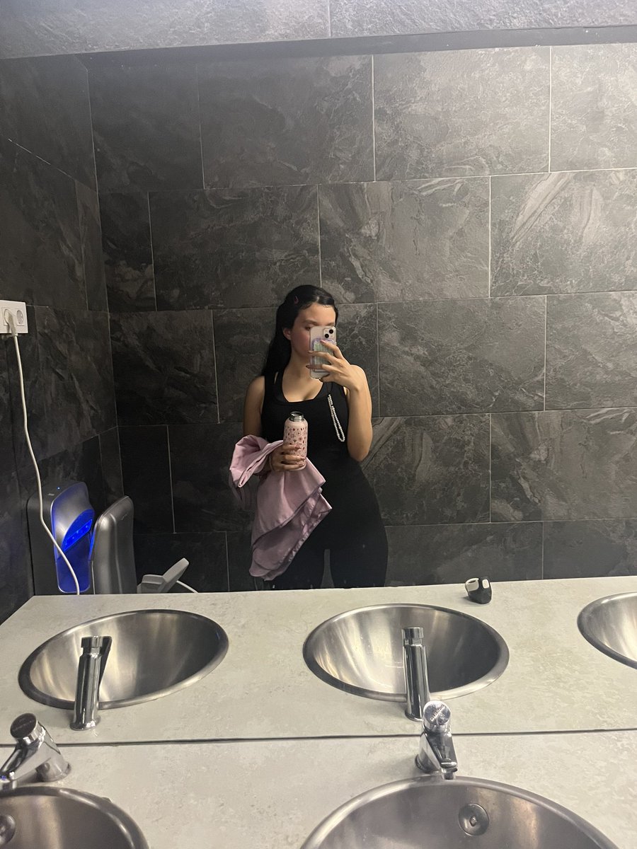 lorrayne tweet media