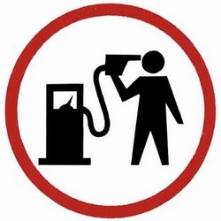 BENZINA ALLE STELLE, GOVERNO ALLE STALLE

Benzina schizza per crisi MO e speculazione
Meloni: accise mobili solo se prezzi alti a lungo, fisse carissime
Debito >3.095 mld (+128 mld interessi)
Gas USA caro, RUSSO vietato: governo ubbidiente coi soldi nostri.
Leggi il thread👇