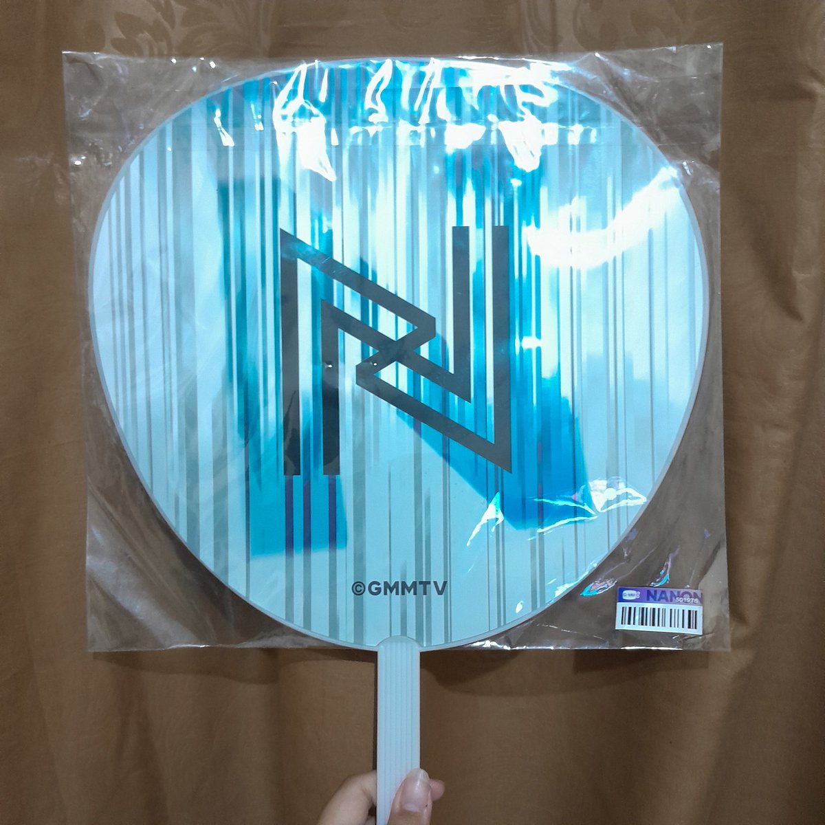 baecobbbie's tweet photo. #tha to #ths NANON Handfan ini berapaa ya guyss pasarannya sekaraangg, beli waktu 2023 gaperna dipake, siapa tau ada yang minat boleh dm yaahh 🫰🏻😥 https://t.co/mBi1J1z9bT