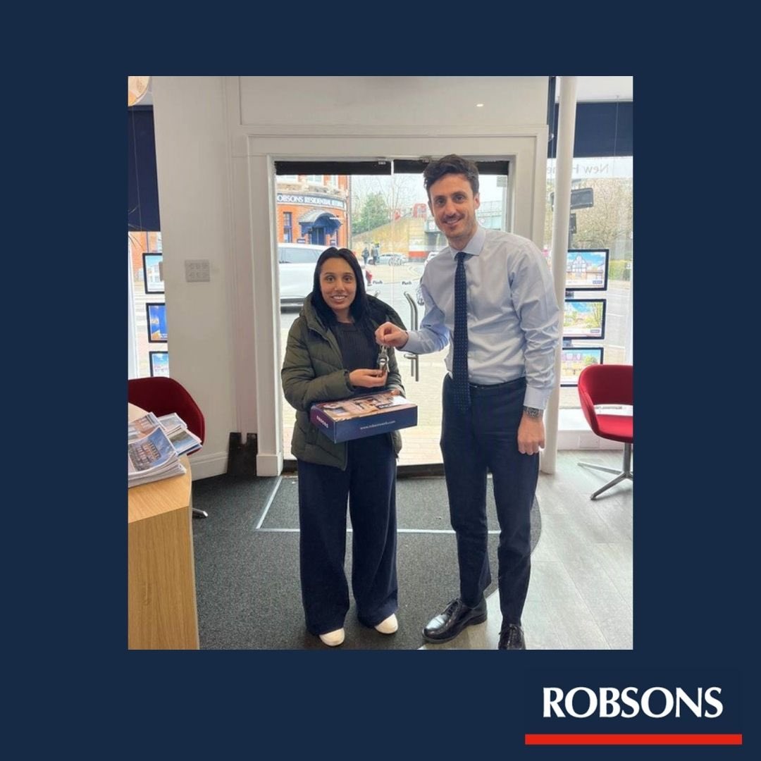 Robsons Estate Agent tweet media