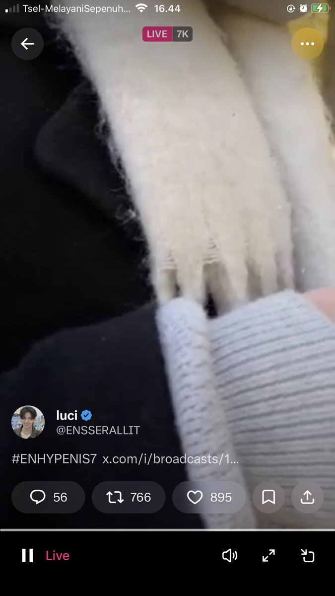 𝐂𝐡𝐢𝐥𝐥𝐚 ★🎸⋆ REST tweet media