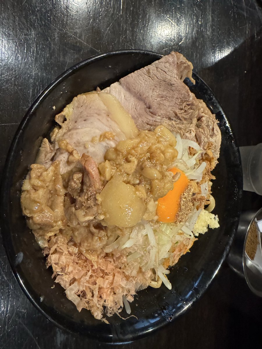 よしK tweet media