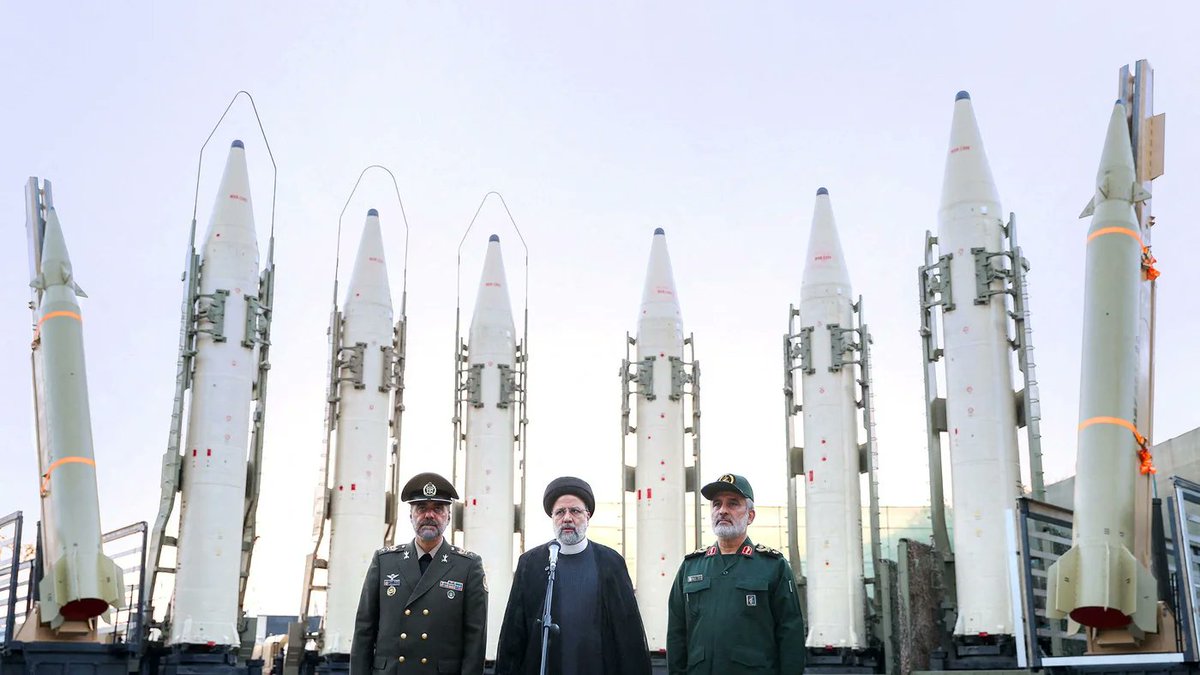 24_70xu's tweet photo. All the cards are currently in Iran’s hands. Iran can prolong this war for as long as it wants. 

It has more than 100,000 drones and over 10,000 ballistic missiles. In addition, it has large-scale production capacity, allowing it to produce more than 400 drones every day and between 100 and 400 ballistic missiles each month. 

With such production capability, Iran could potentially sustain the war for a long time, exhausting the United States and Israel and forcing them to surrender.