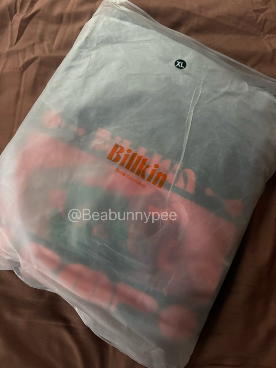 beabunnypee's tweet photo. ปล่อย เสื้อฮู้ด billkin tempo tour สีดำ (size XL )มือ 1 ไม่เคยใส่  ราคา 2100 รวมส่งค่ะ 
สนใจ DM มาก่อน ลดได้อีก

#ตลาดนัดบกพพ #ตลาดนัดบิวกิ้น #ตลาดนัดbkpp #BillkinTempoCollection #BillkinTempoConcert #Bbillkin https://t.co/MduSoulfvy