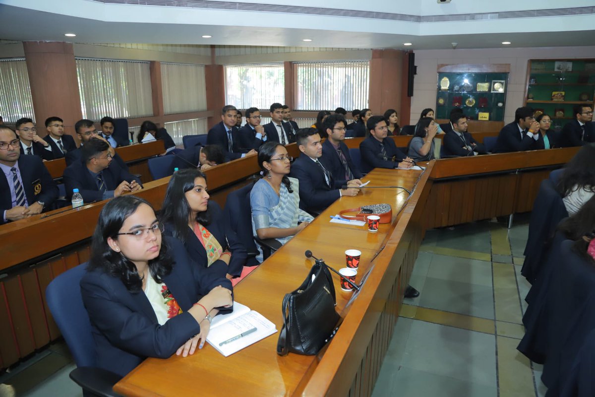 RaviGarimella7's tweet photo. My talk on 'Parliamentary Privileges and Ethics ' during Appreciation Course for Probationers of Indian Revenue Service (Income Tax) ( 79th batch ) organised by PRIDE at Parliament Library Building Parliament of India https://t.co/3bMLbXQ7mX