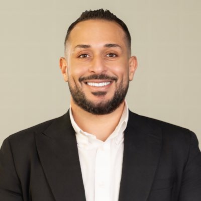 Robier_Edward's tweet photo. #NewProfilePic https://t.co/ldKCGveWXL