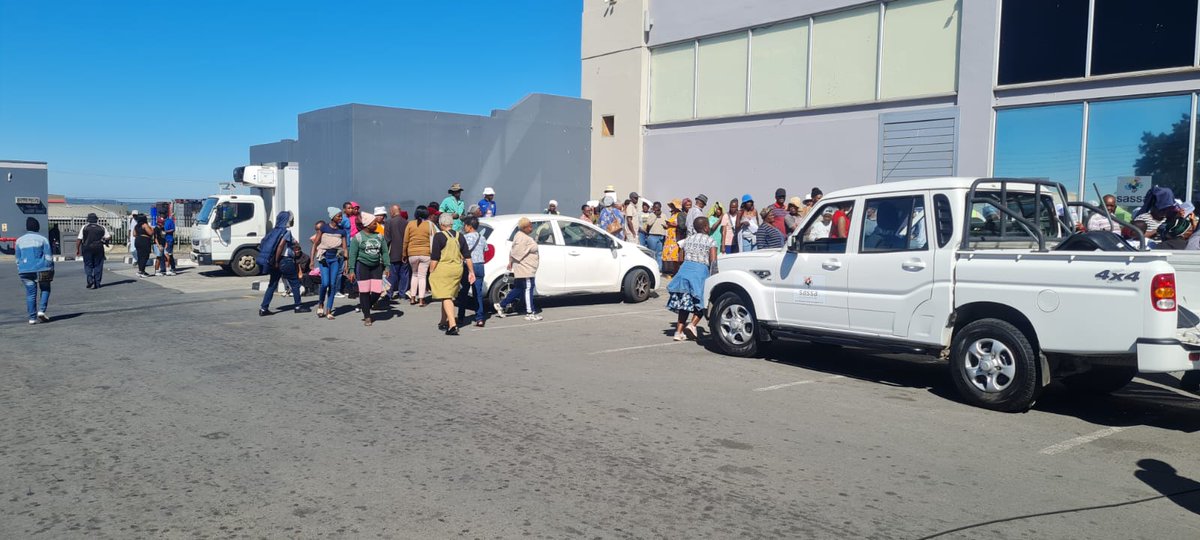 eccrf's tweet photo. @OfficialSASSA  Media Activation on on Child Support Grant Registration, Covid-19 SRD and additional support services.

@Mdantsanefm is currently broadcasting the activation at Mdantsane Mall NU 6 https://t.co/eMjZ8ajQxH
