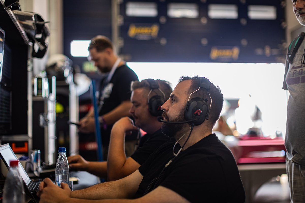 VBOX Motorsport tweet media