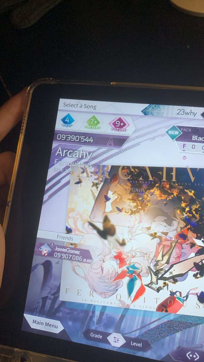 23_yyyyyyy's tweet photo. man i suck at this game https://t.co/yMisqHomUp