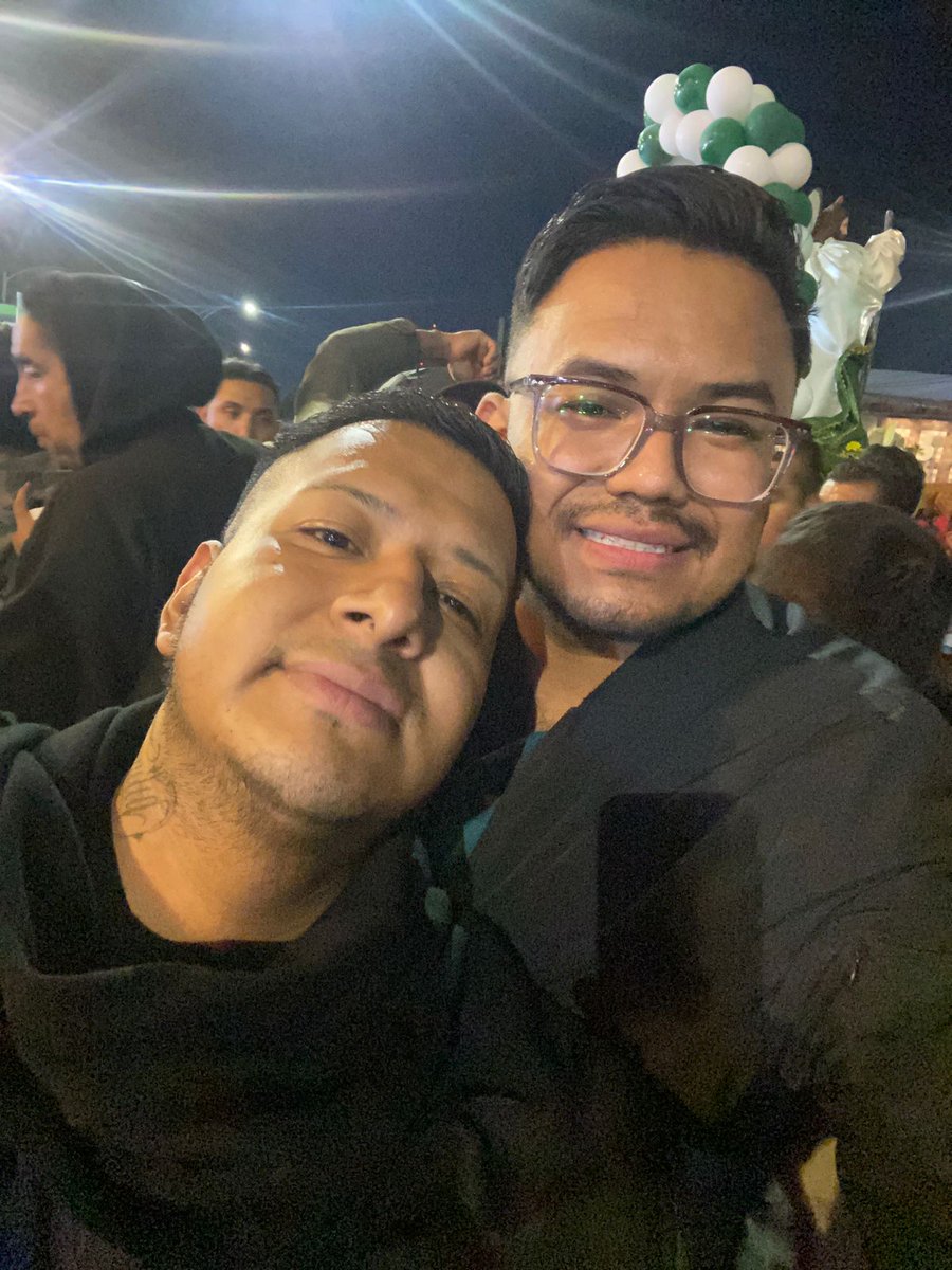 RalCortsRodrig1's tweet photo. Que la falta de #empatia no gane hoy nos falta #Isidro le prometieron un trabajo &amp; un mejor futuro, él se fue con la ilusión de una vida mejor... Hoy es él, mañana puede ser tú hijo, hermano, sobrino, cuñado. No sigamos permitiendo que el #crimenorganizado se los lleve. #sebusca https://t.co/PUYhlaWq7E
