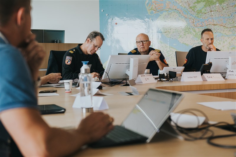 Veiligheidsregio Rotterdam-Rijnmond tweet media