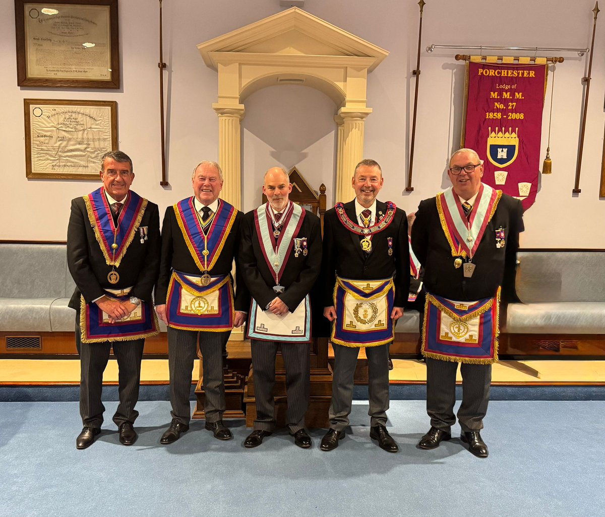 Berkshire Mark Freemasons tweet media