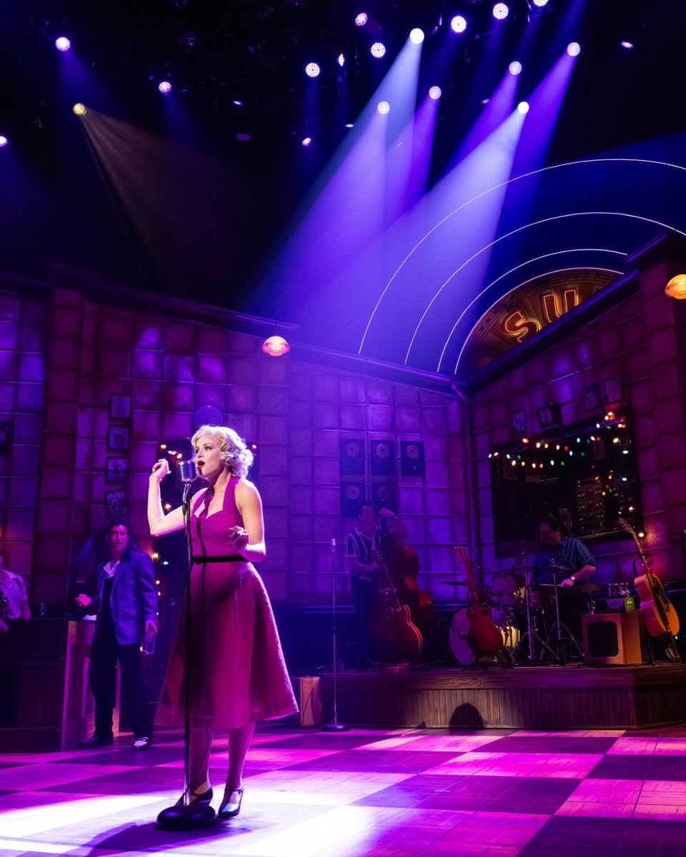 PROLIGHTS tweet media