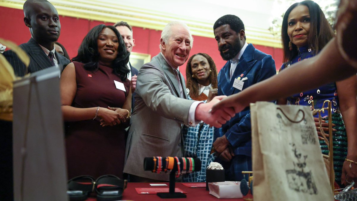 The Royal Family tweet media