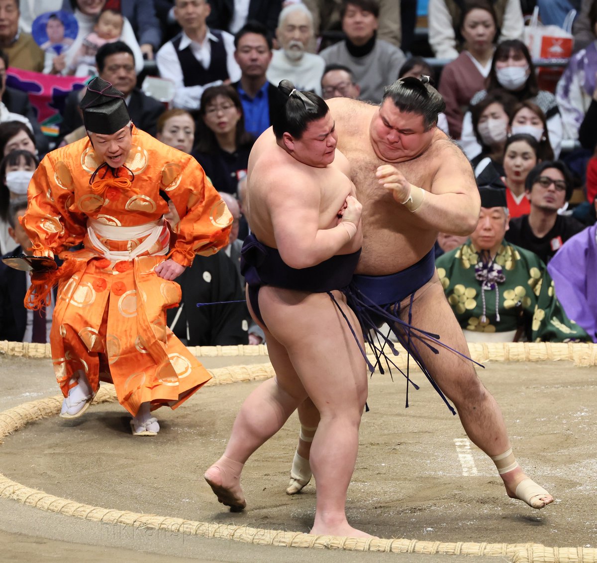 Ichiro_SUMO's tweet photo. 春場所５日目終了時
全勝＝髙安、隆の勝
１敗＝豊昇龍、霧島、平戸海、琴勝峰、正代、豪ノ山、朝紅龍、朝白龍
https://t.co/RlbRrh6OPa https://t.co/GmR83alHsX
