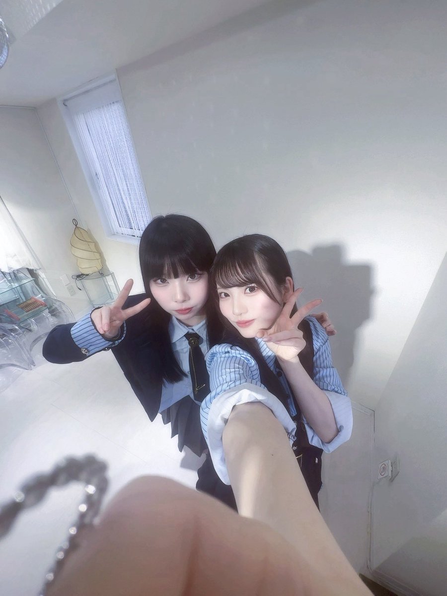 ps_rinka0509's tweet photo. もなは初めて関わるタイプの人間だった。大変だった。 https://t.co/QWCQJWGcGE