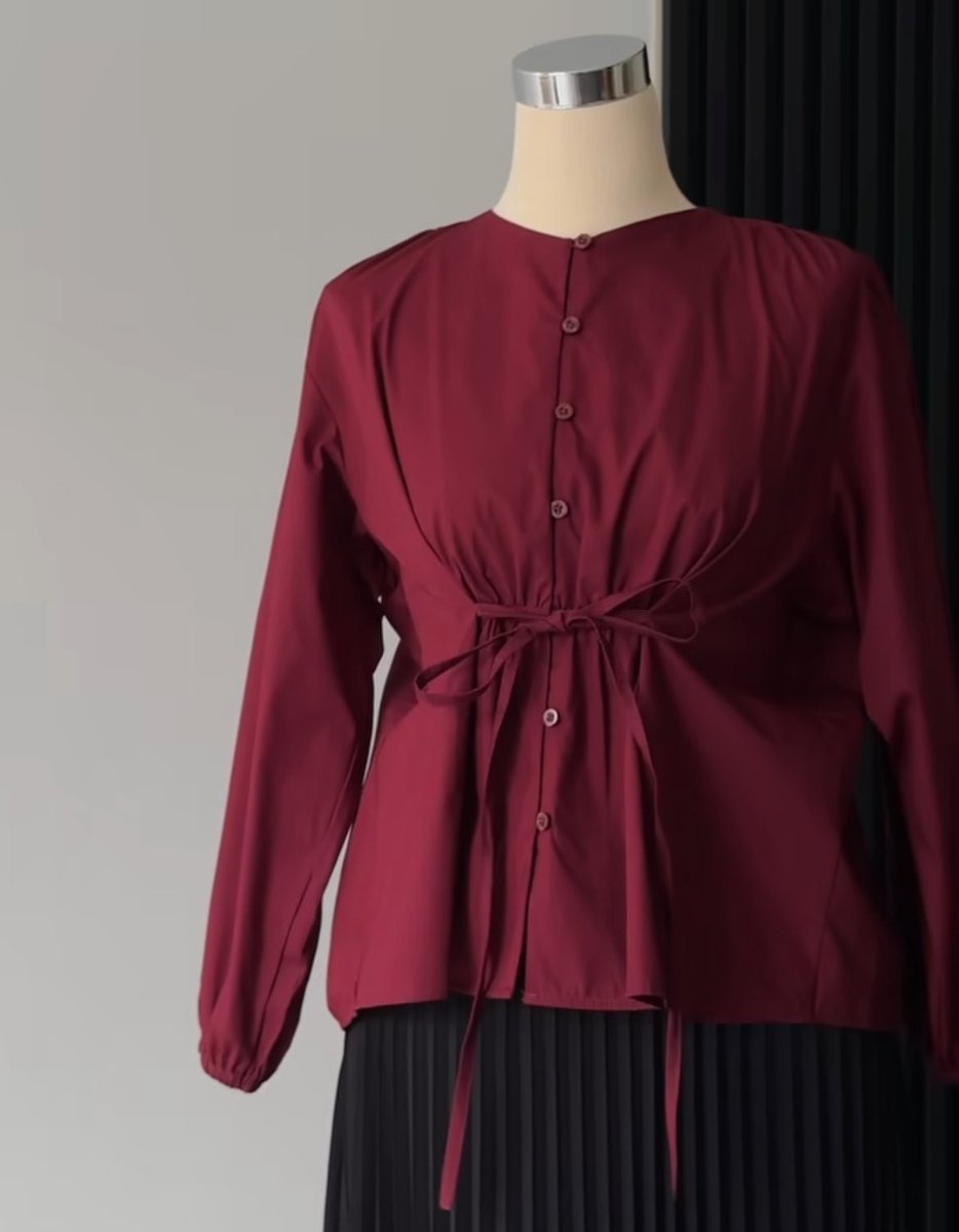 RecomByYou's tweet photo. emily blouse
https://t.co/JpwaD35qJf https://t.co/Pnl3NGnVlO