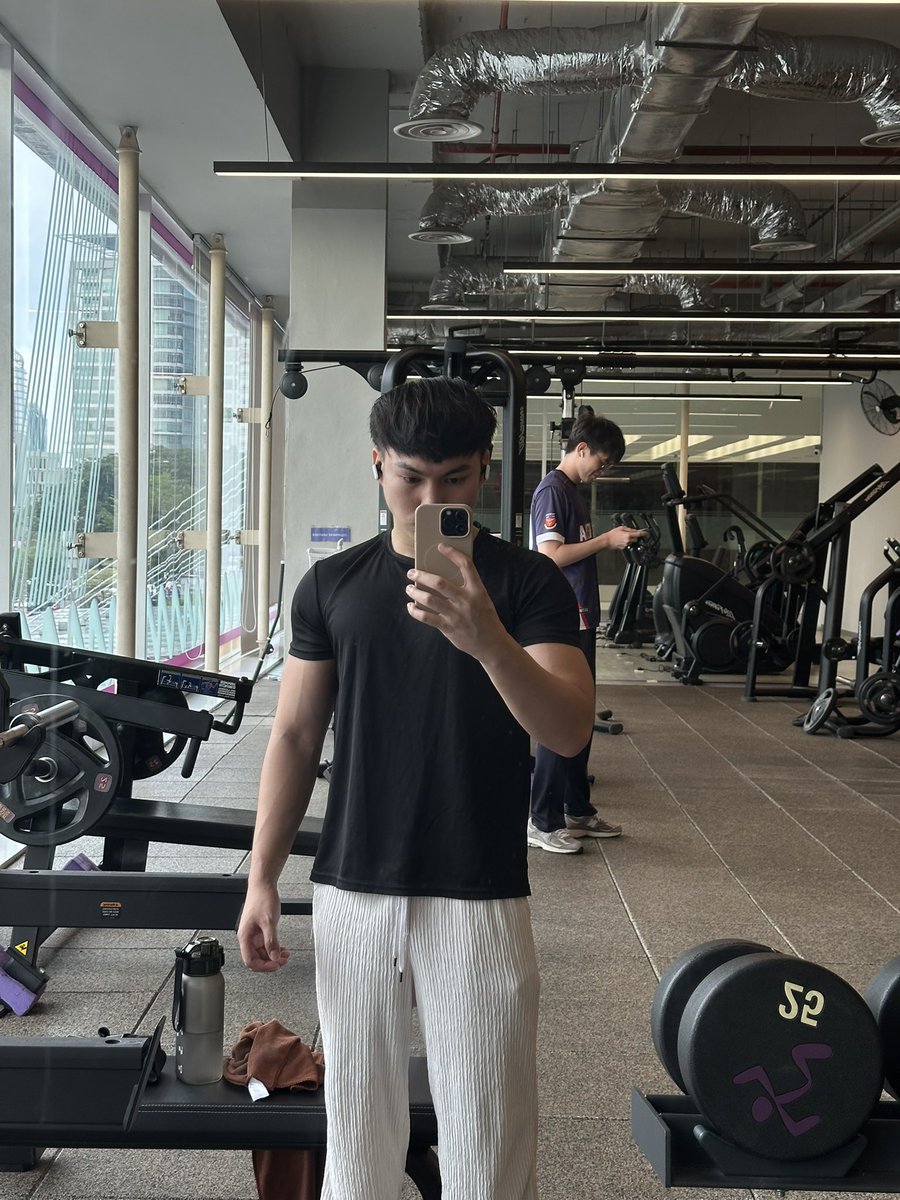 Daniel Lee tweet media