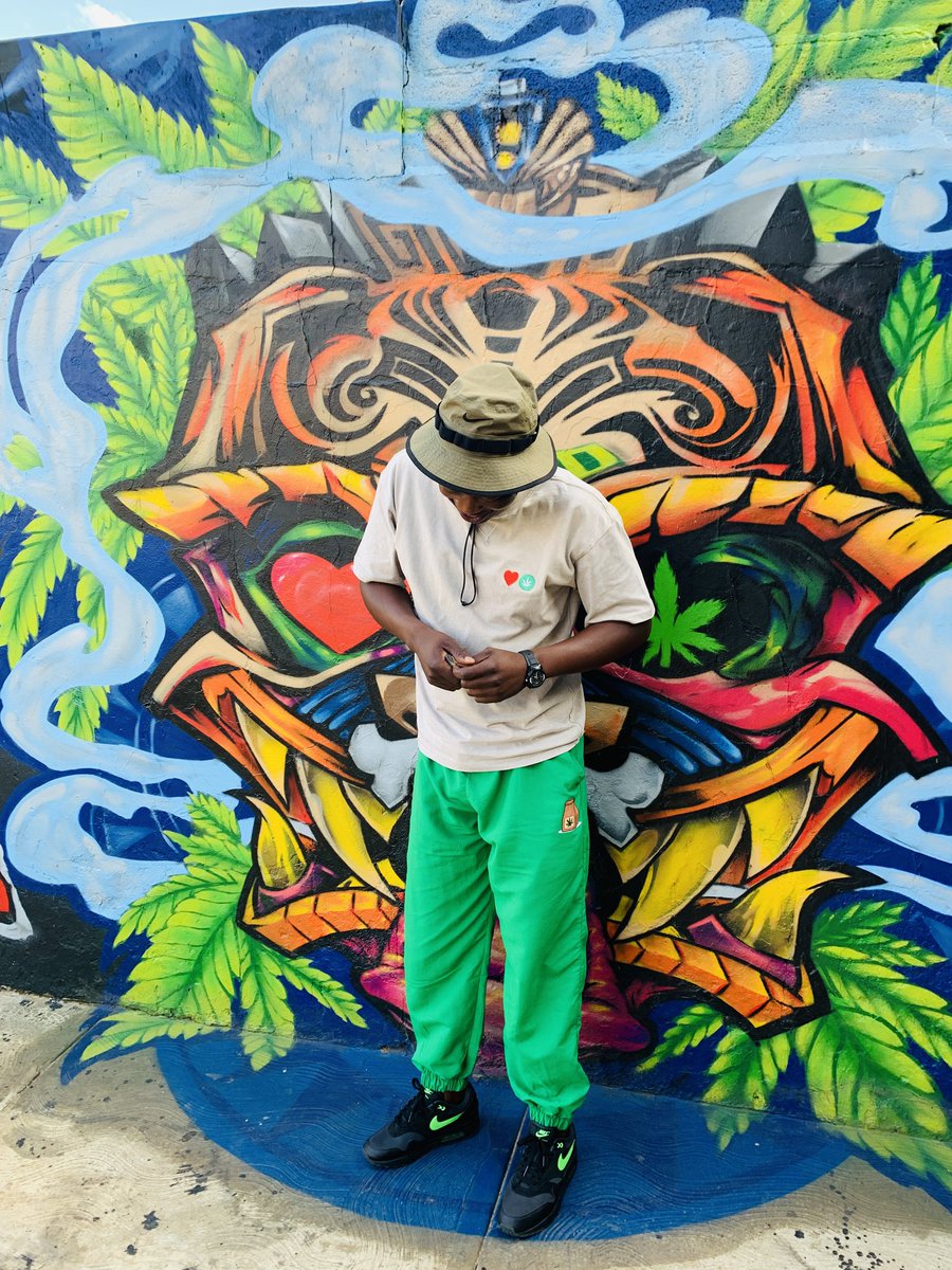 Weed Lovers Market tweet media